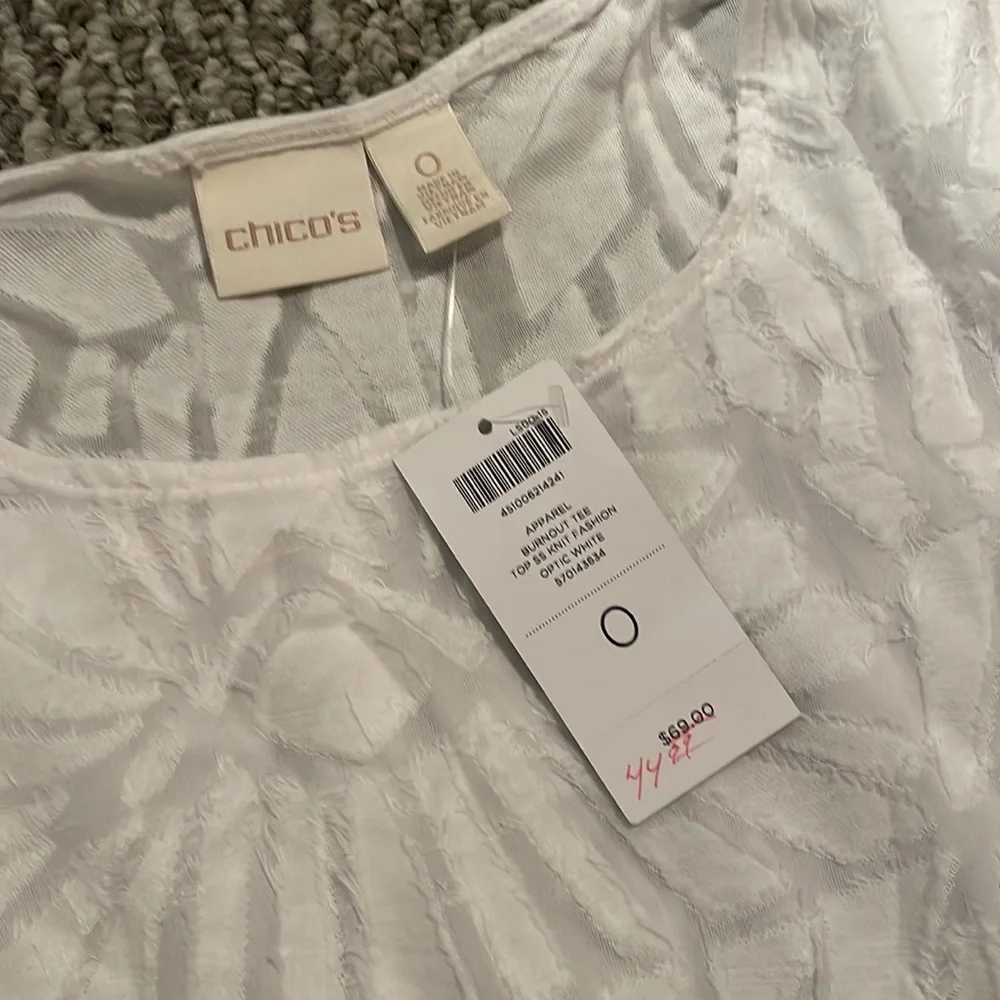 NWT CHICOS WHITE SHIRT - Picture 2 of 3